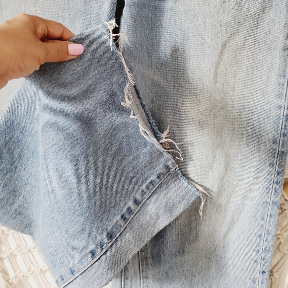 ⚡️ Levi's Altered Wide-Leg High Rise Jeans ⚡️ - Picture 8 of 11